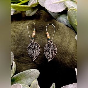 New Beautiful leaf earrings